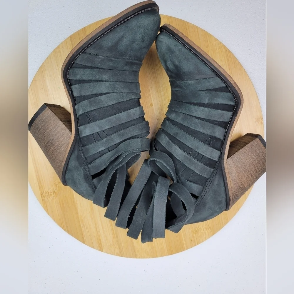 Free People excellent according